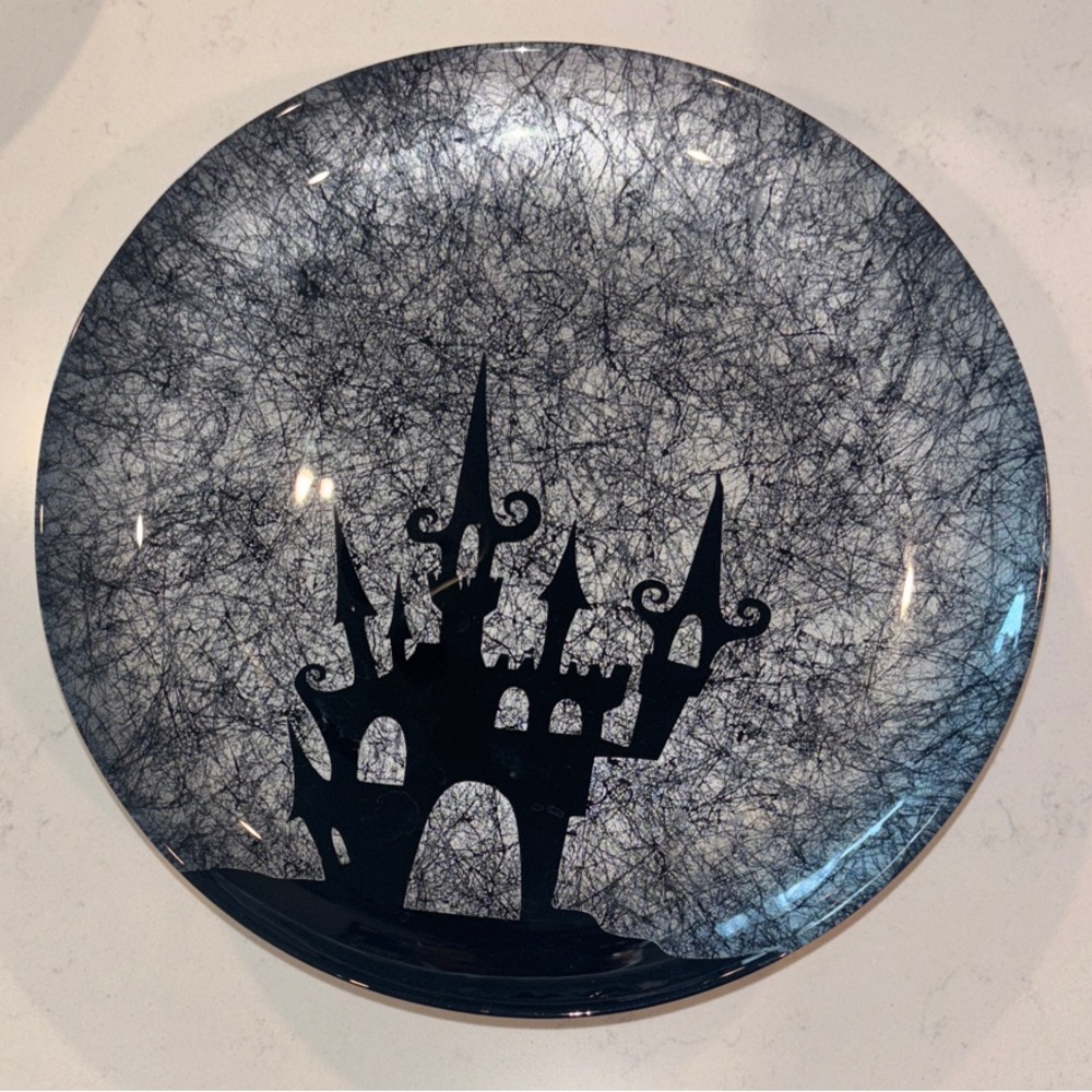 Elegant Black Halloween 🎃 Castle Design Serveware Plate